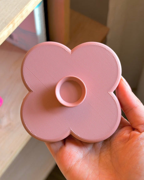 Imperfectly Perfect Fa Trinket Tray, with a visible gap between printed layers on the lid