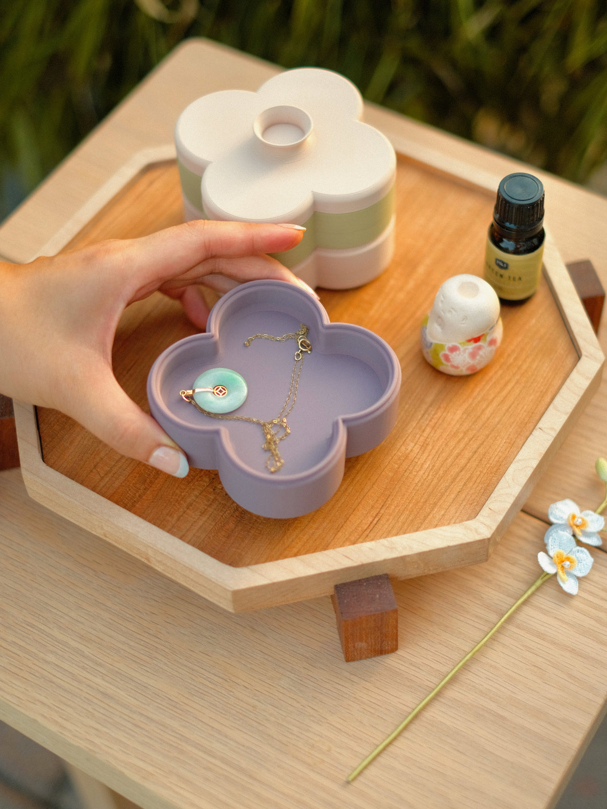 Fa trinket trays on a Zen Tray