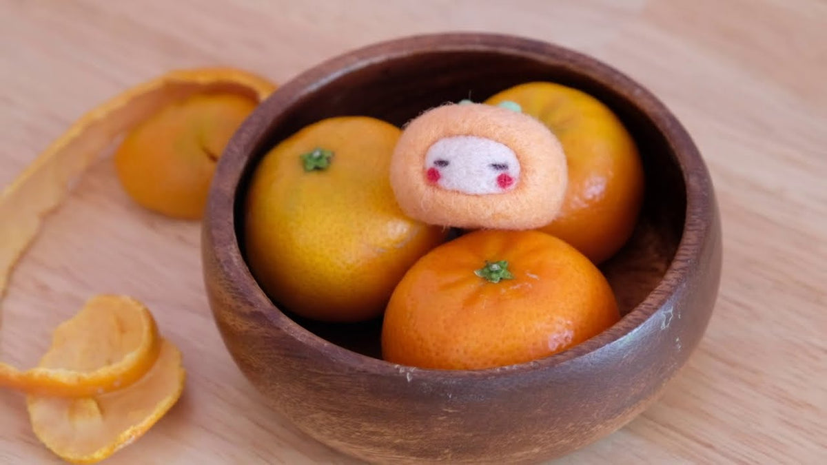 The Clementine speaker in a bowl of clementines, December 2020