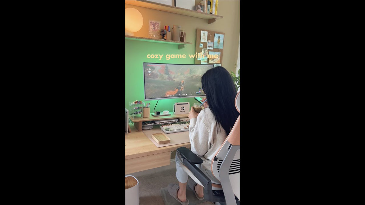 2022: a Zelda-inspired desk setup